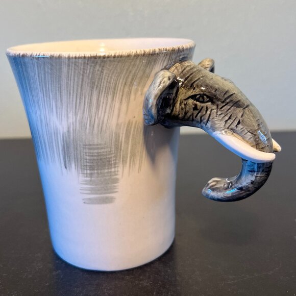PIER 1 IMPORTS 3-D Hand Painted Stoneware Elephant Mug w/ Elephant Head Handle - Picture 7 of 12